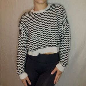 Forever 21 black and white stripped sweater